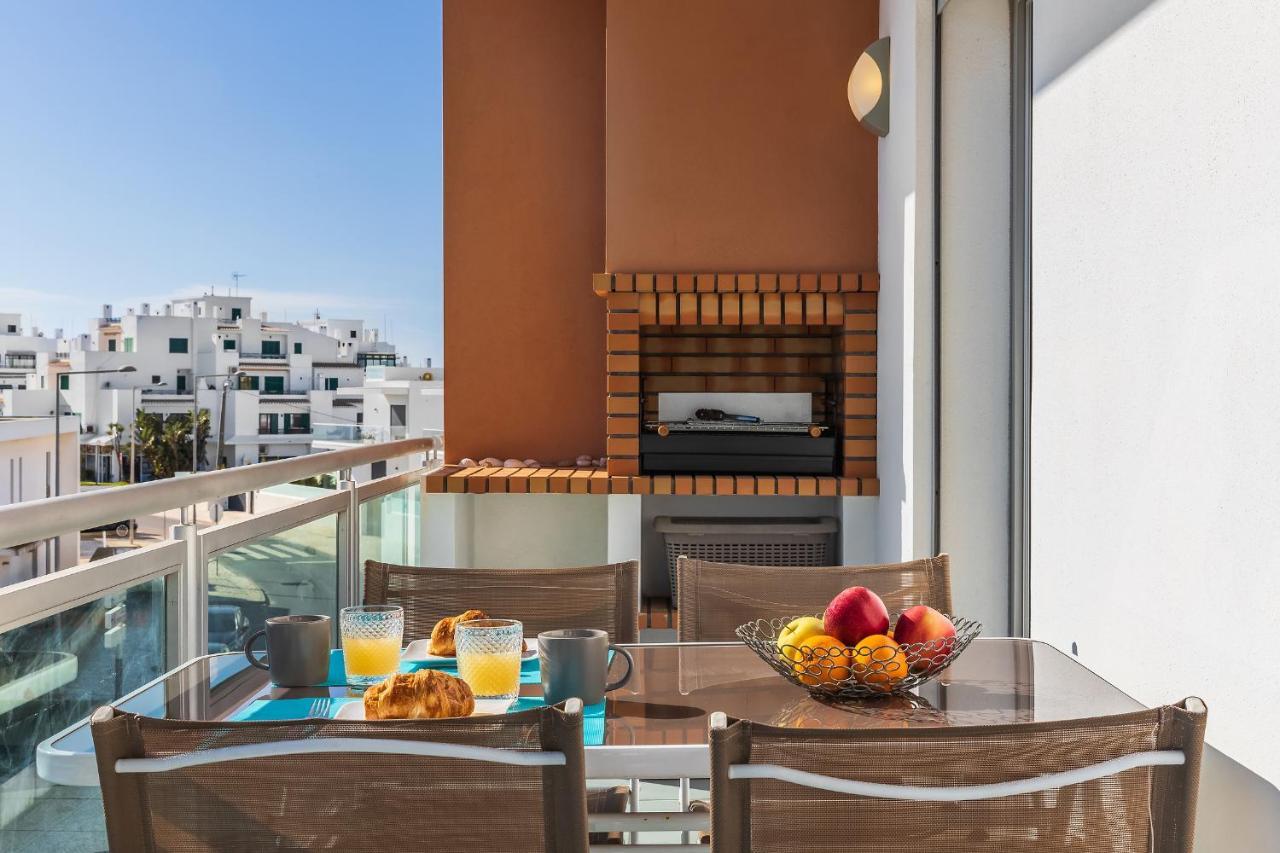 אלבופיירה Apartamento Michel Sea View Algarve מראה חיצוני תמונה